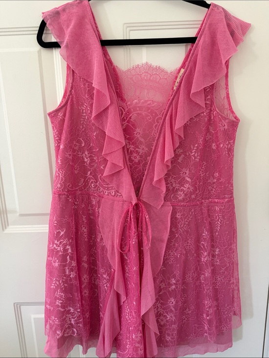 For Love And Lemons Dresses & Skirts - For Love And Lemons Pink Lace Ruffled Mini Dress